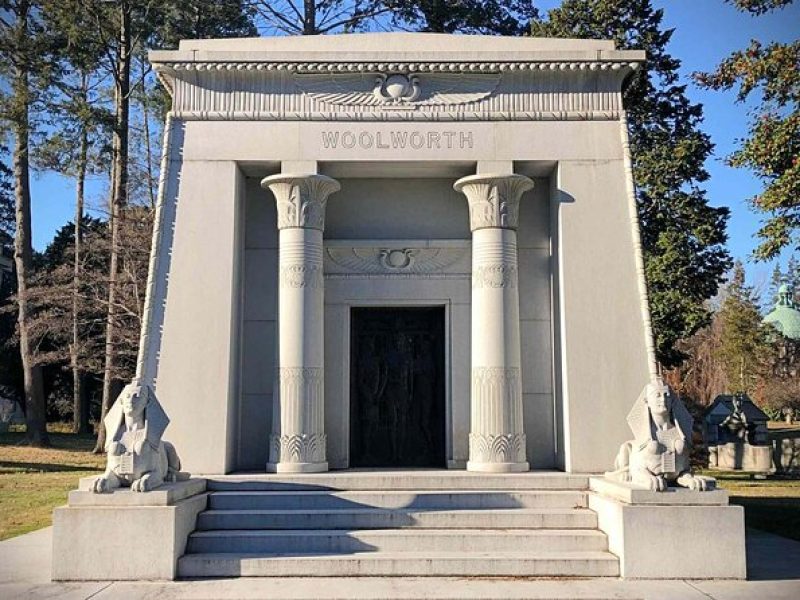 Woodlawn Cemetery: A Self-Guided Audio Tour of Gilded Age Art and Architecture