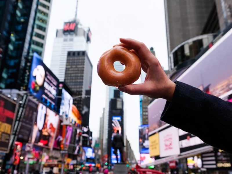 Times Square Donut Adventure & Walking Food Tour (Small Group)