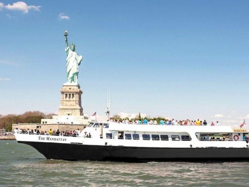 Liberty Sightseeing Cruise and Manhattan Top Sights Walking Tour