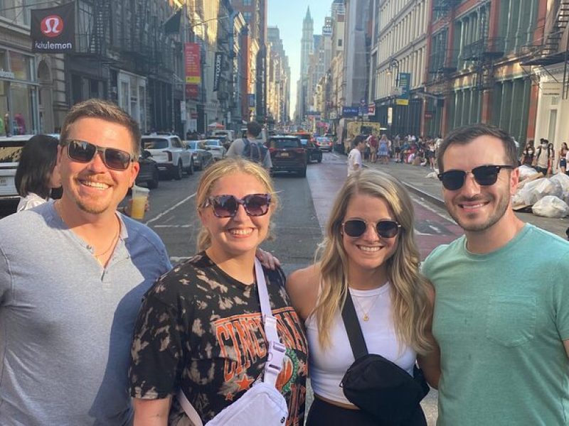 9 Iconic Manhattan Neighborhoods Epic Hike Guided Tour