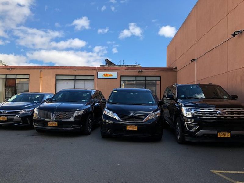 Private Transfer from Manhattan to NYC Airports (JFK/EWR/LGA)