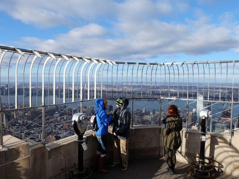Go Up The Empire State Building & 3h Manhattan Walking Tour